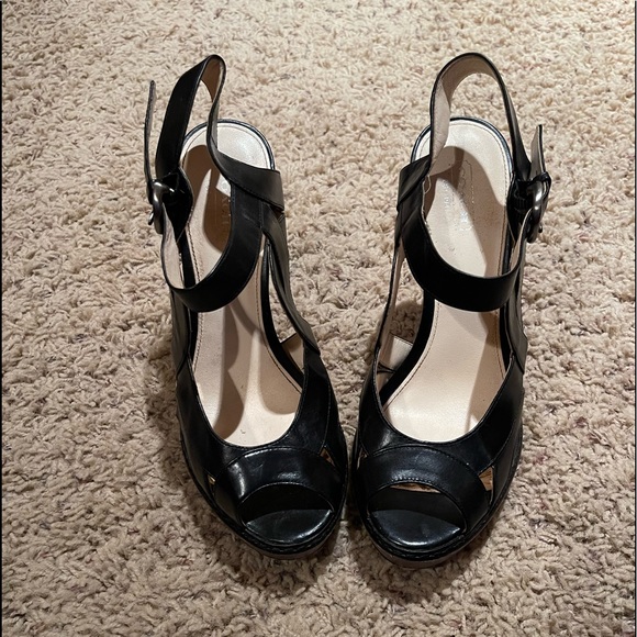 Coach Shoes - Black leather sandals